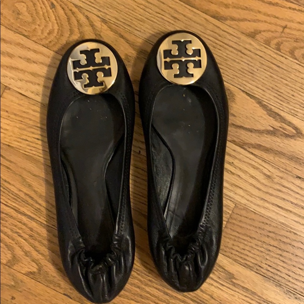 Black Tory Burch Flats w/ Gold Emblem Size 9.5